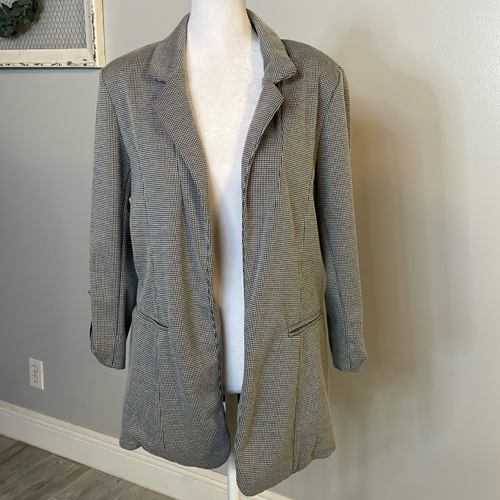 [STOOSH] Black/White Herringbone Knit Blazer - Size Medium